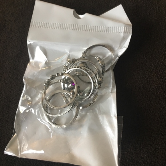 ❤️HOST PICK❤️10-piece boho fashion ring set - Picture 5 of 6